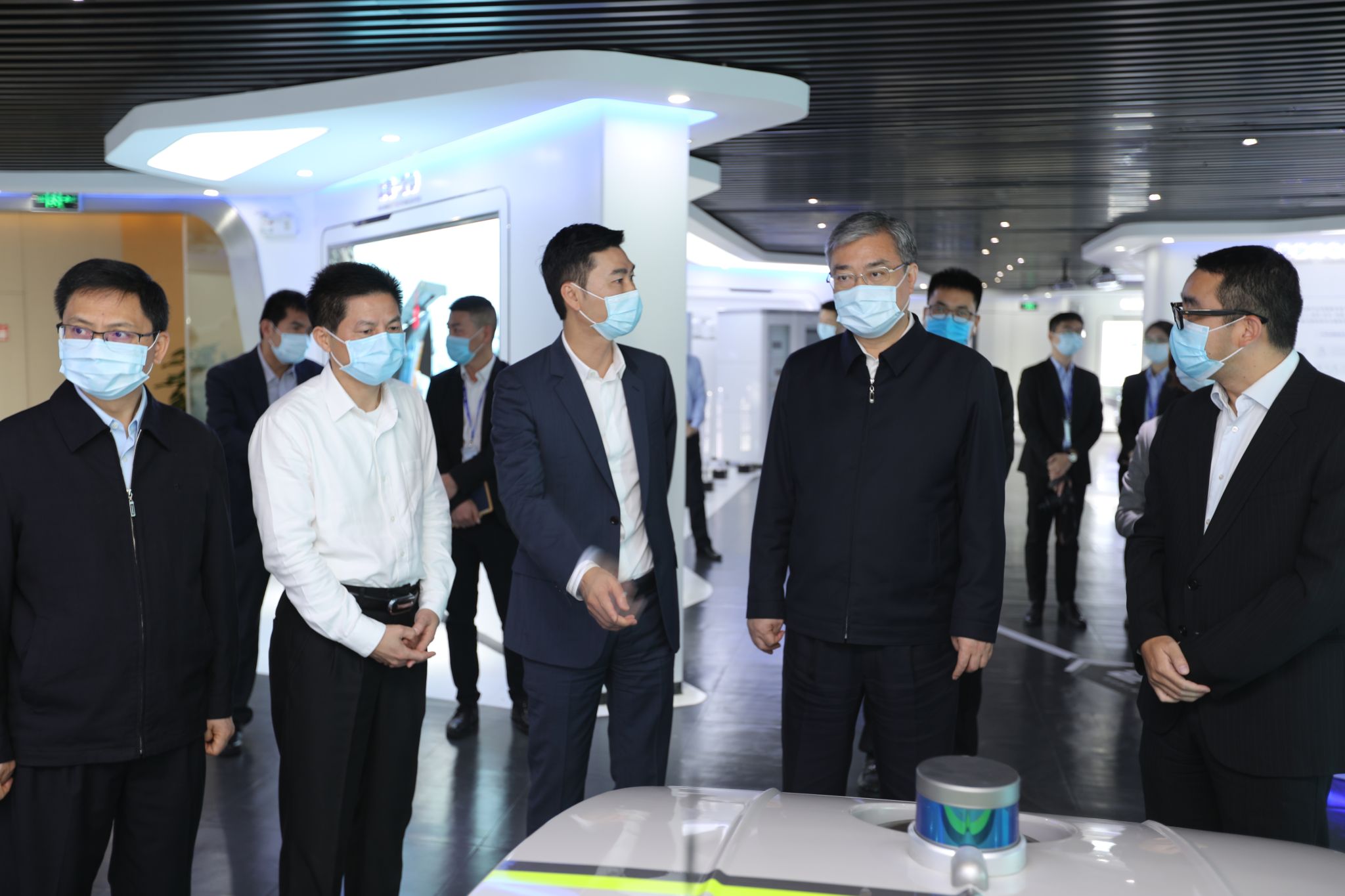 佛山市委书记鲁毅调研3377体育，鼓励企业再接再厉创新高