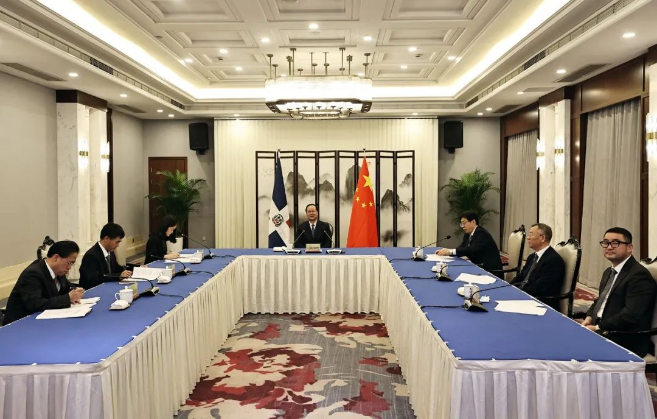 3377体育“助力”多米尼加清运垃圾，毛伟明省长出席线上交接仪式